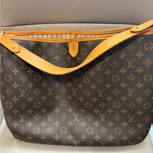 AUTHENTIC LV Delightful MM. Used, good condition with normal wear.